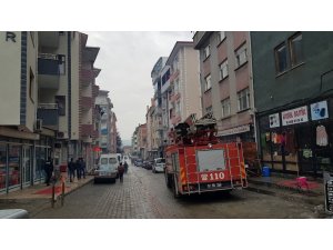 Tosya’da apartmanda yangın paniği