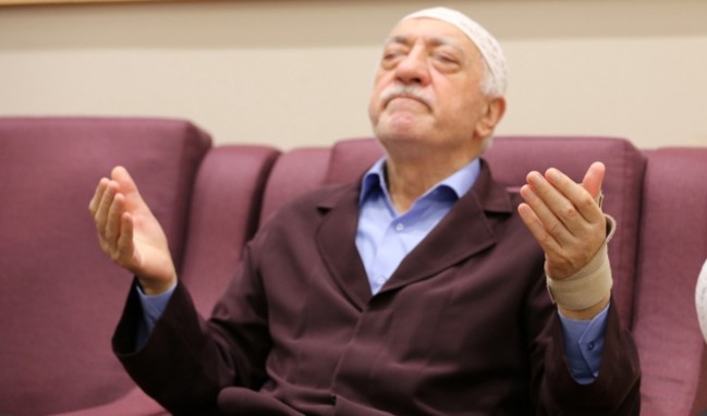 Elebaşının duası tutsun diye kurban kestiler...