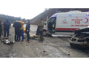 Dursunbey Akbaşlar Rampasında Kaza:1 Yaralı