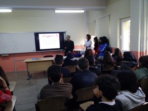 Beyşehir'de lise öğrencilerine sağlık semineri verildi