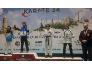 Salihlili karateciler başarıya doymuyor