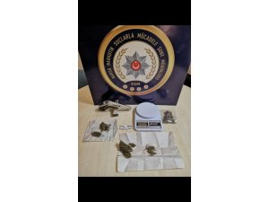 Narkotik polisi bağımlıları takip edip torbacıları yakaladı