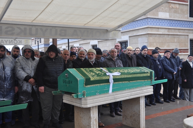 İsmail Küçüker vefat etti
