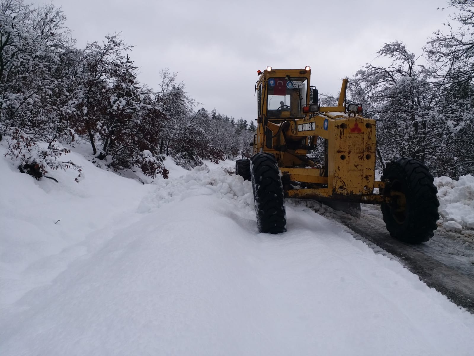 Akseki-Seydişehir yolunda kar engeli
