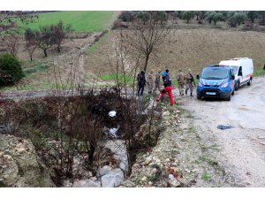 Sınırda dere sularına kapılan düzensiz göçmen boğuldu