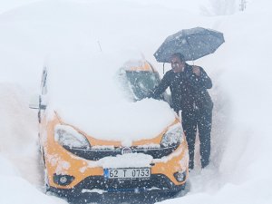 Doğu Anadolu'da 307 köy ve mahalle yolu kapandı