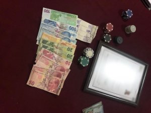 Kuşadası’nda kıraathaneye kumar baskını