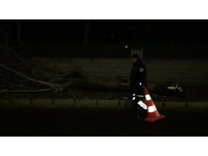Kayseri’de minare yıkan rüzgarın saatteki hızı 119 kilometre olarak ölçüldü