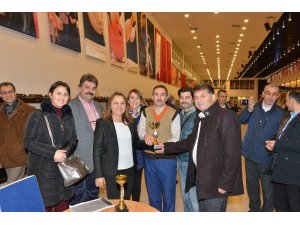 Valilik çalışanlarından bowling turnuvası