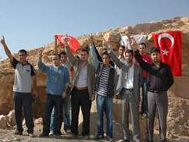 Alperenler protesto için dağa çıktı