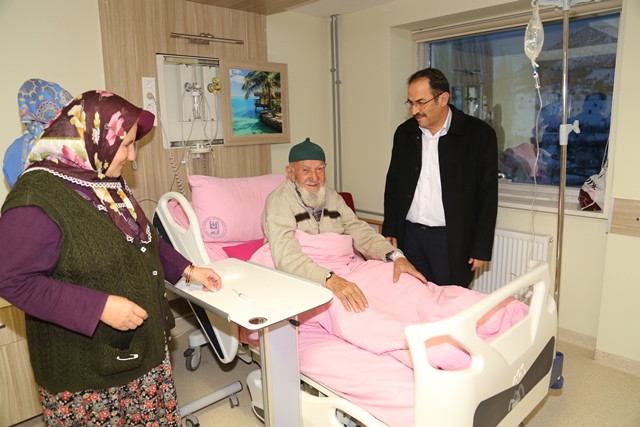 Başkan Hadimioğlu'nun hasta ziyaretleri