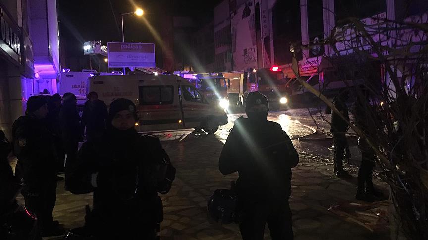 Ankara Valisi Şahin: “5 çalışan maalesef rahmetli oldu, 1 itfaiye eri dumandan etkilendi”
