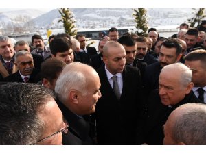 Bahçeli, Ülkücü Şehitler Anıtı’nı ziyaret etti