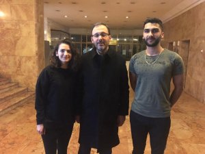 Bakan Kasapoğlu’ndan Milli Kütüphane’deki öğrencilere sürpriz ziyaret