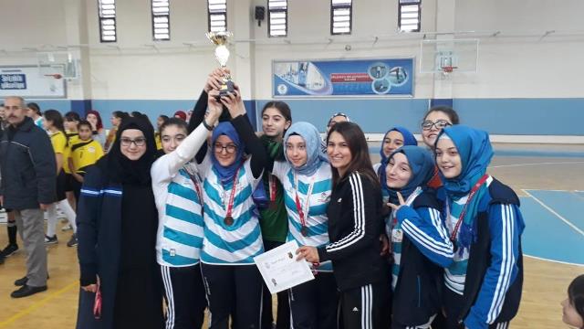 Armağan Kolejinde Gururlandıran Başarı