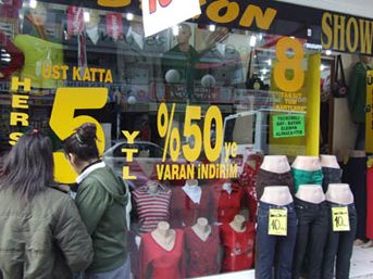 Mağazaların indirimlerine dikkat edin