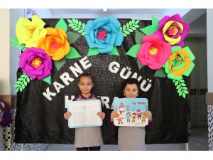 Okullarda karne heyecanı