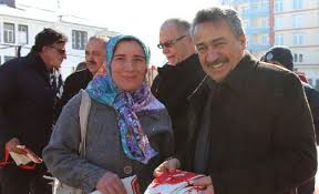 Seydişehir Belediyesi pazar çantası dağıttı