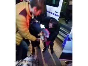Dolmuşta boğazına cisim kaçan bebek boğulma tehlikesi geçirdi