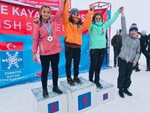 Hakkarili sporcular Bitlis’ten 14 madalya ile döndü