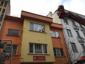 Çocuk kreşinde korkutan yangın