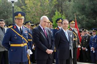 Ve Baydemir törene katıldı