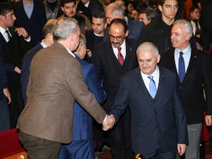 Esat Kabaklı 50. sanat yılını kutladı