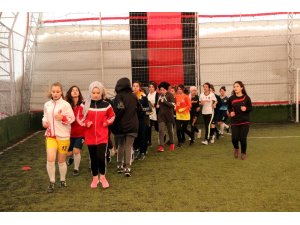 Bitlisli kadınlar ilk antrenmana çıktı