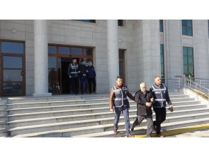 Kalpazan baba-oğla suçüstü