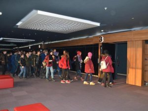Öğrenciler ‘Börü’ filmini izledi