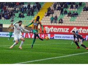 Spor Toto Süper Lig: Aytemiz Alanyaspor: 2 - Demir Grup Sivasspor: 0 (İlk yarı)