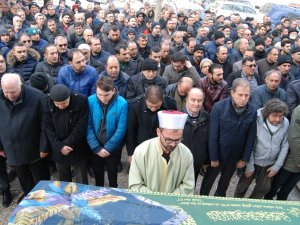 Şadan Altınay vefat etti