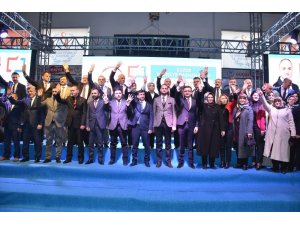 AK Parti Düzce belediye başkan adaylarını tanıttı