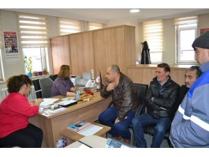 TYP alımlarını duyan vatandaşlar İŞKUR şubesine adeta akın etti