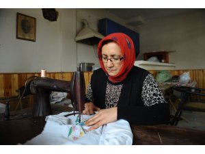 Bindallı yapmayı asırlık makinelerle öğreniyorlar