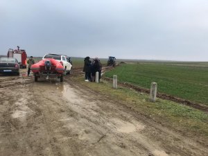 Edirne’de balıkçı teknesi devrildi: 1 yaralı, 1 kayıp