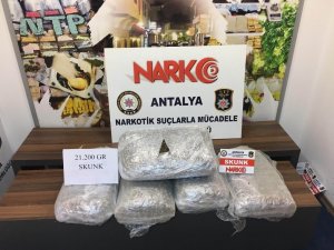 Antalya’da uyuşturucu operasyonuna 26 tutuklama