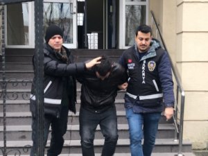 Öldürdükleri şahsı yol kenarına atan 3 şüpheli yakalandı
