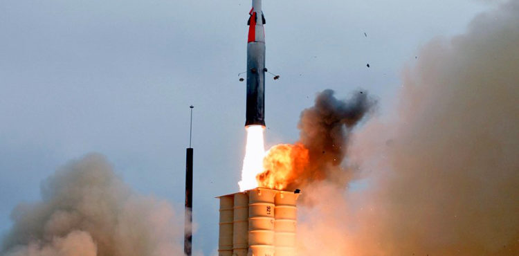 İsrail, Arrow 3 füze savunma sistemini test etti