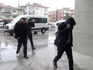 FETÖ’den 1 asker tutuklanırken, 16 askere de adli kontrol verildi