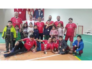 Kaymakamlığın voleybol turnuvasını köy takımları kazandı