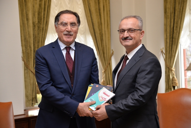 Malkoç’tan Özçelik’e ziyaret