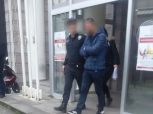 Çaldığı telefondan çıkan kart bilgileriyle 30 bin liralık alışveriş yaptı