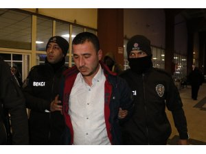 “Canlı bombayım kendimi patlatacağım” diye kendini ihbar etti