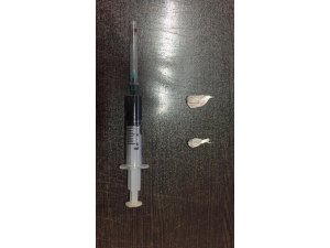 Uyuşturucu kullanırken yakalandılar