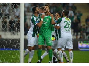 Bursaspor’da Muhammed kaleyi kaptı