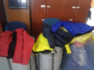 Manisa’da taraflar "100 öğrenciye mont yardımı" karşılığında uzlaştı