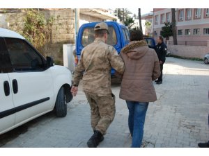 Yayladağı’nda kaçakçılık operasyonu: 2 gözaltı