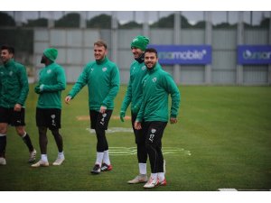 Kayseri maçı öncesi Bursasporlu futbolcuların moralleri yerinde