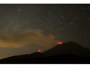 Meksika’da Popocatepetl Yanardağı faaliyete geçti